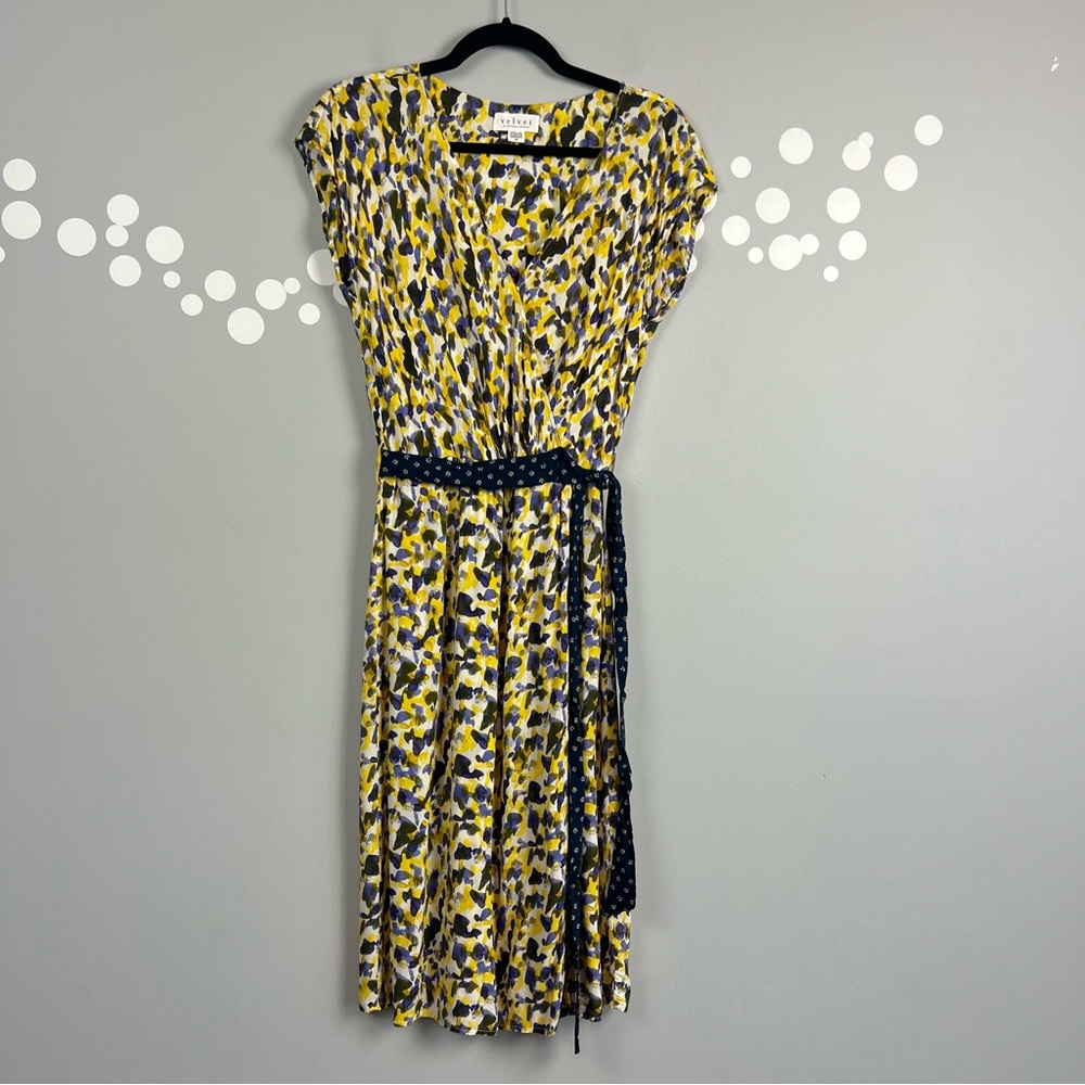 Velvet by Graham & Spencer Print Viscose Tie Waist Midi Dress Size XS
